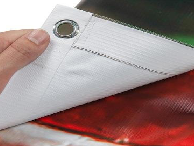 新平喷绘和刀刮布的工艺区别。