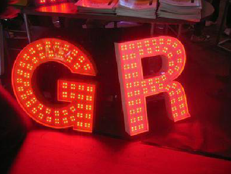 新平LED发光字有哪些优势？